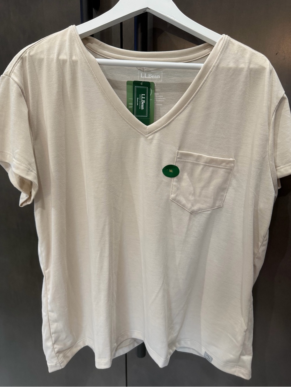 L.L. Bean Men’s Cream V-Neck Short Sleeve Pocket Tee
